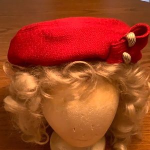 Beautiful like new Red Vintage hat. The Boutique, Vandergrift, PA Red Hat pin